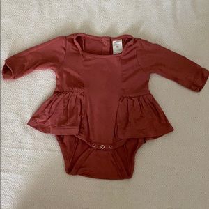 EUC Kate Quinn ruffle skirt bamboo onesie